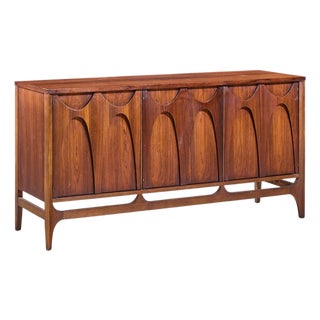 Broyhill Brasilia Mid Century Rosewood Credenza For Sale