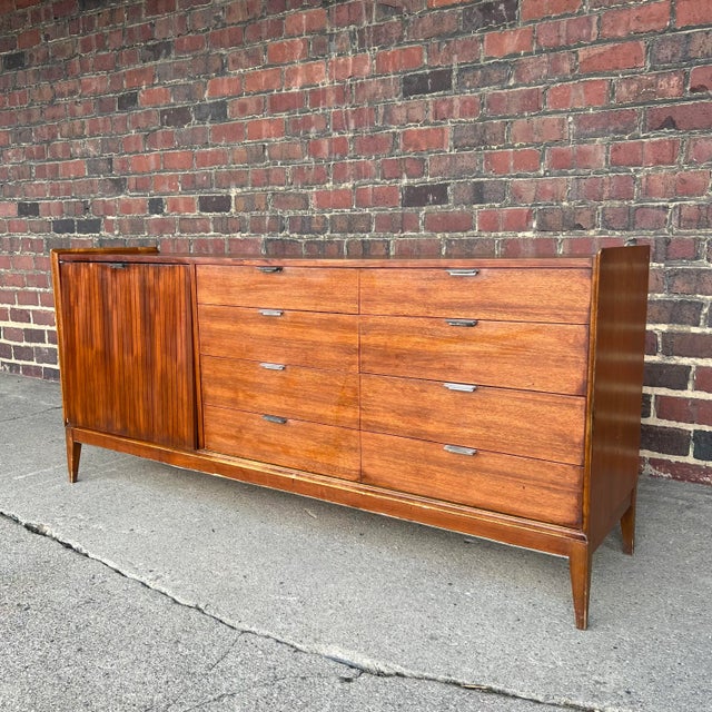 Mid Century Modern Arthur Umanoff Credenza for Cavalier For Sale - Image 12 of 12