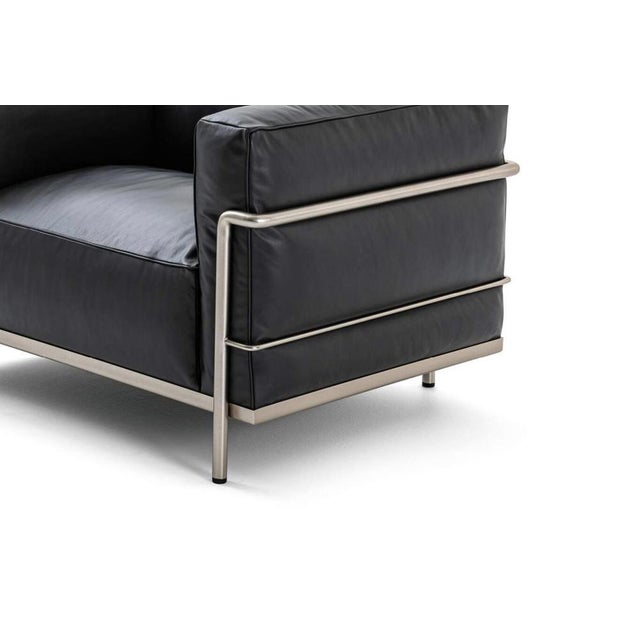 Gold 3 Grand Comfort Armchair by Le Corbusier for Cassina For Sale - Image 8 of 11