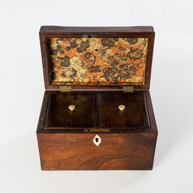 Traditional Mid 19th Century Rosewood Tea Caddy With Key For Sale - Image 3 of 9