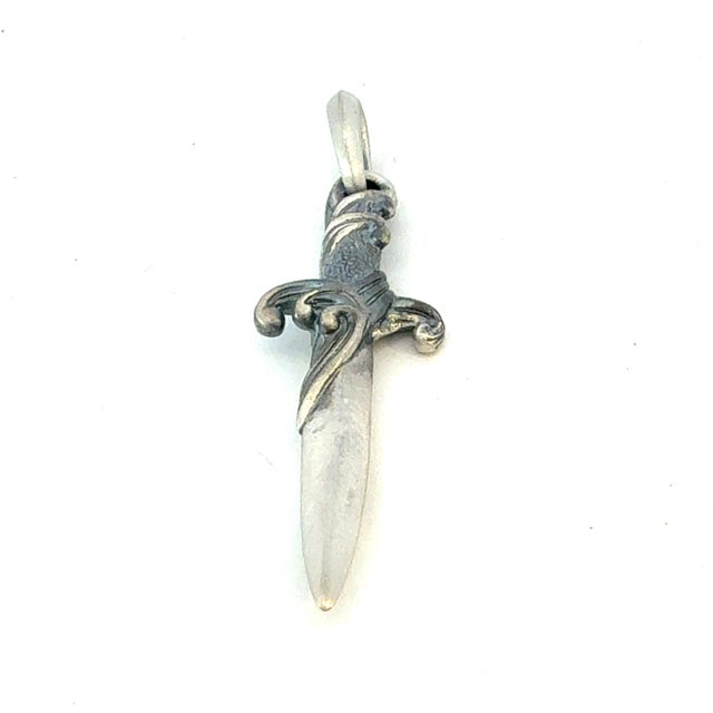 David Yurman 1990s David Yurman Dagger Amulet Pendant Sterling Silver Estate For Sale - Image 4 of 5