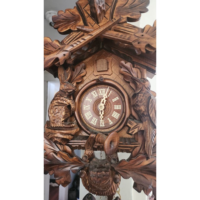 Vintage German Black Forest Hunting Lodge Cuckoo Clock With Deer, Rifles & Oak Leaves For Sale - Image 14 of 16