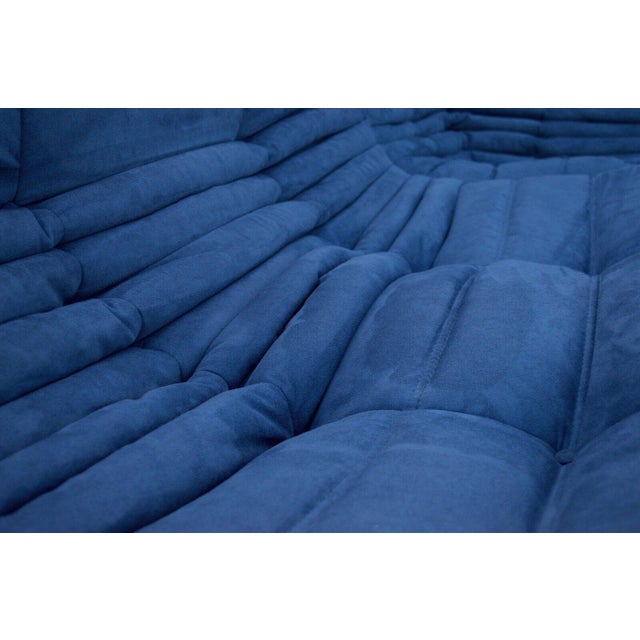 Togo Sofa Set in Blue by Michel Ducaroy for Ligne Roset, Set of 5 For Sale - Image 6 of 8