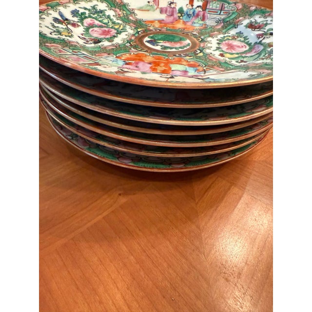 Chinese Vintage Set of 7 Famille Rose Plates For Sale - Image 3 of 11