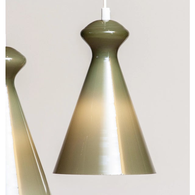 Glass Pendants in Olive Green by Maria Lindeman for Idman Oy, Finland, 1950 For Sale - Image 4 of 9