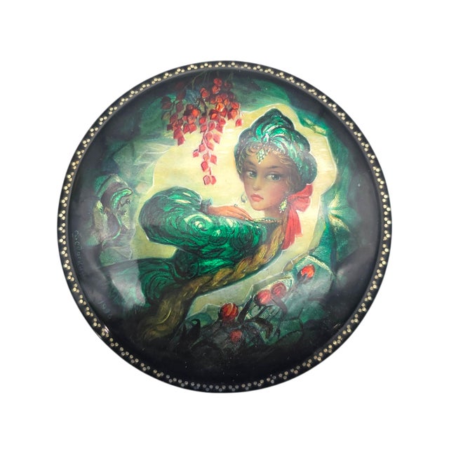 Rustic European Hand-Painted Russian Lacquer Portrait Box by S. Sorkin, 1996, 3.125" For Sale - Image 3 of 11