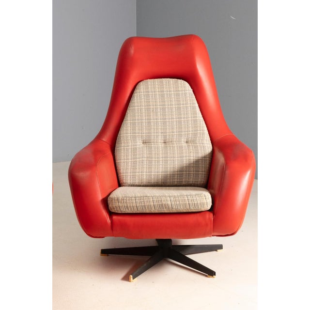 Vintage Czechoslovakian Lounge Chairs, 1970s, Set of 2 For Sale - Image 4 of 6