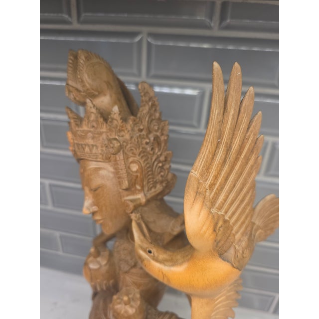 Museum-Quality Mid 20th Century Balinese Suar Wood Goddess Dewi Sri With Birds Masterwork Sculpture (Mas, Bali) For Sale - Image 11 of 11