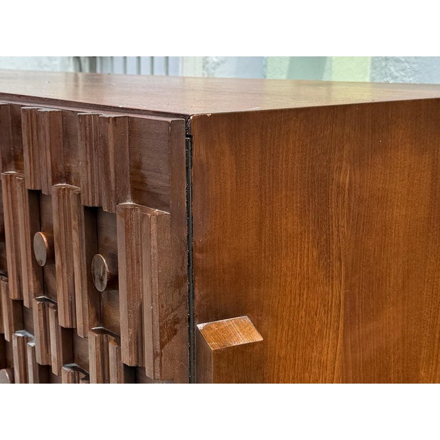 Mid Century Modern Canadian Architectural Long Chest Credenza Manner of Paul Evans For Sale - Image 15 of 15