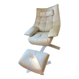Leather Recliner Set of 2 With Ottomans For Sale