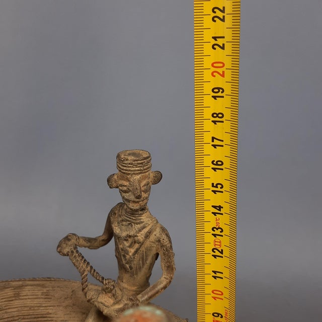 African Bronze Boat Sculpture, Early 1900s For Sale - Image 11 of 13