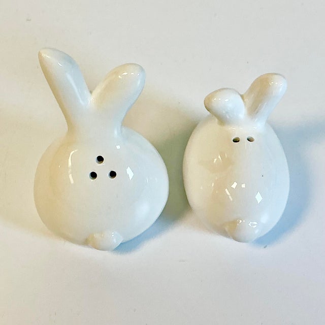 Vintage Whimsical Modern Ceramic Bunny Salt & Pepper Shakers - A Pair - Easter For Sale - Image 9 of 12