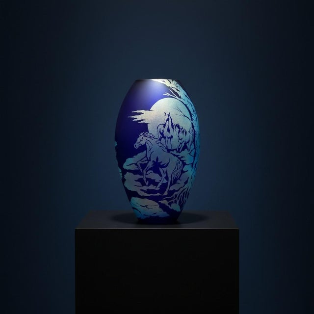 Contemporary Fenton Favrene Wild Horses Oval Vase-Robin Spindler-Signed Limited Ed-2005-Art For Sale - Image 3 of 10
