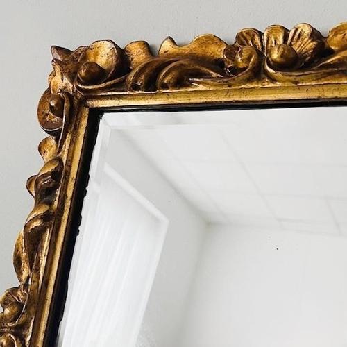 Baroque Vintage Baroque Italian Gilded Gold Mirror in Wood, 1960s For Sale - Image 3 of 8