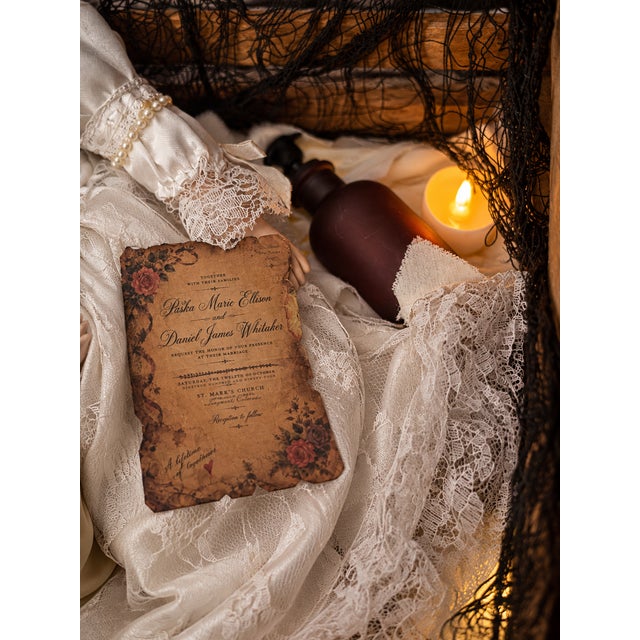1930s Haunted Heirlooms Paska Bride & Baby Doll – Vintage 1930s Crate For Sale - Image 5 of 7