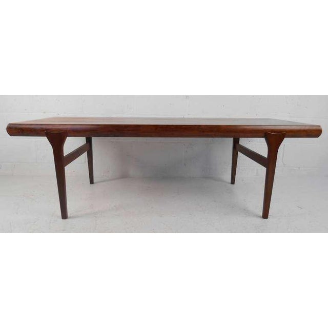 Scandinavian Modern Rosewood Coffee Table By Johannes Andersen