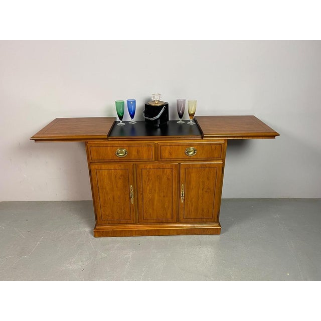 Campaign Dry Bar Buffet Server Expanding Slide-Top from Drexel Heritage, USA, 1970s For Sale - Image 4 of 18
