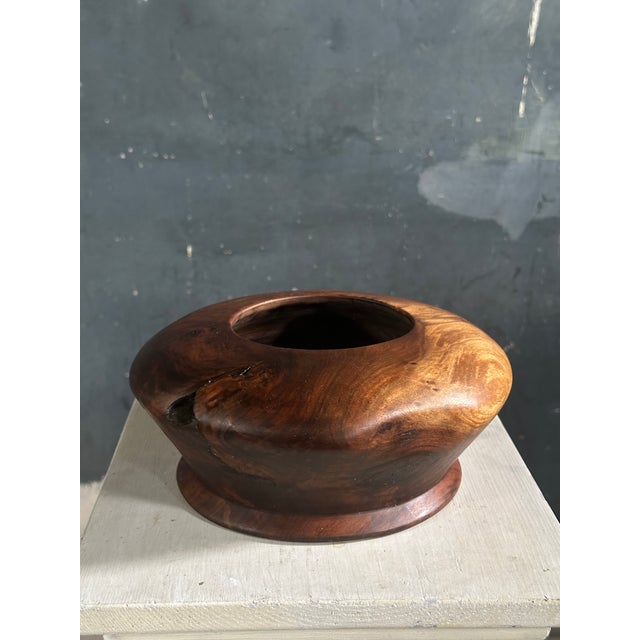 Very nice quality vintage turned walnut vase form hand made and signed by artisan. Beautifully movement supported by the...