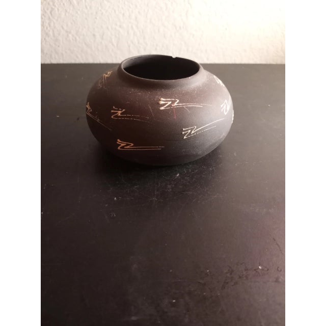 Vintage Signed Black Southwest Pattern Pottery Squat Bud Vase For Sale In Dallas - Image 6 of 7