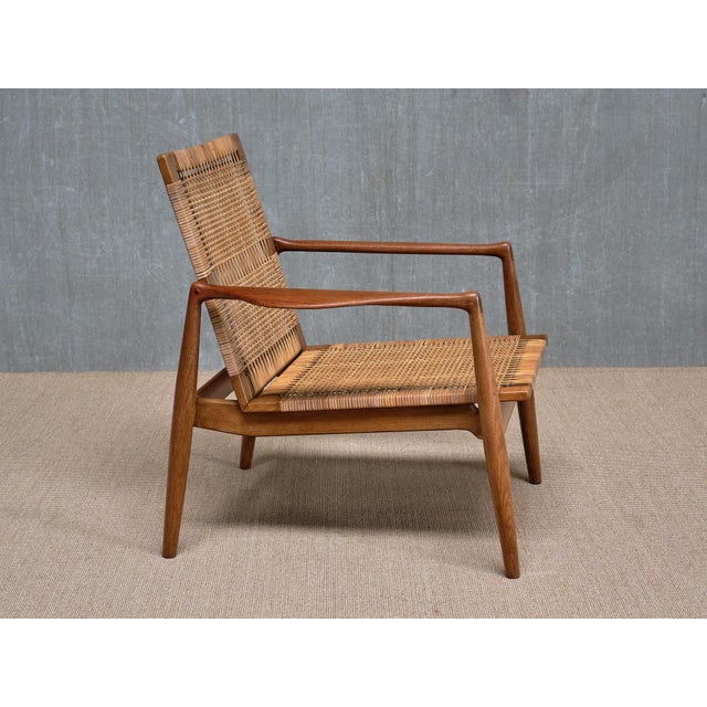 Finn Juhl SW 96 Armchair in Teak, Oak and Cane by Finn Juhl for Søren Willadsen Møbelfabrik, Denmark, 1956 For Sale - Image 4 of 17
