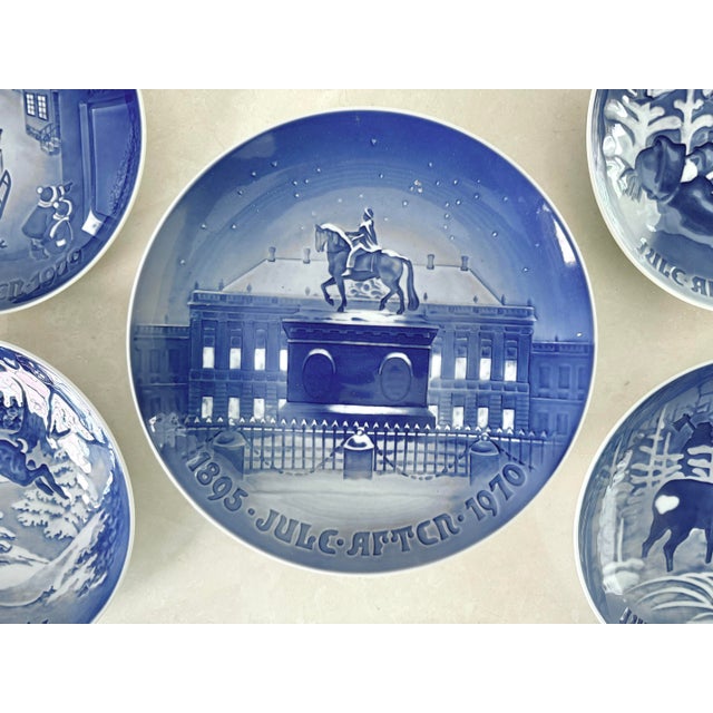 1960s 1960s Bing & Grondahl Christmas Collectible Wall Plates, Set of 5 For Sale - Image 5 of 8