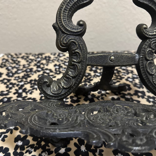 19th-Century Victorian-Style Ornate Cast Iron Tabletop Display Easel For Sale - Image 4 of 8