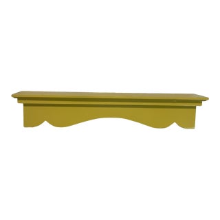 1990s Vintage Soft Yellow Wall Mounted Shelf With Scalloped Apron. For Sale