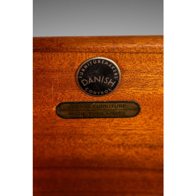 Danish Mid-Century Modern 8-Drawer 'Triennale' Mod. L-32-6 Dresser / Credenza in Teak, by Arne Vodder for Sibast Mobler, Denmark, C. 1950s For Sale - Image 12 of 12