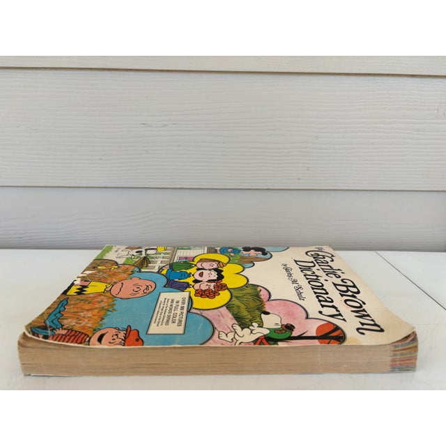 Charlie Brown Dictionary 1975 First Edition/Printing Paperback by Charles M. Schulz For Sale - Image 4 of 12