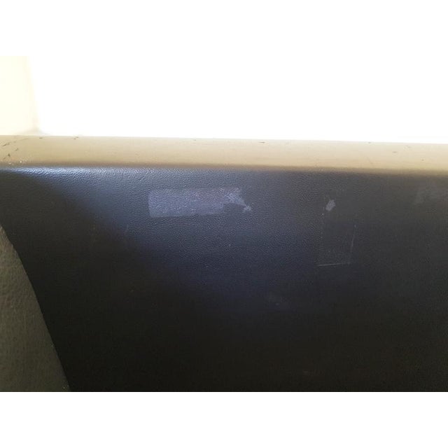 Set of Modular Mod. 920 Sofas in Black Leather and Walnut by Afra & Tobia Scarpa for Cassina, 1967 For Sale - Image 12 of 18