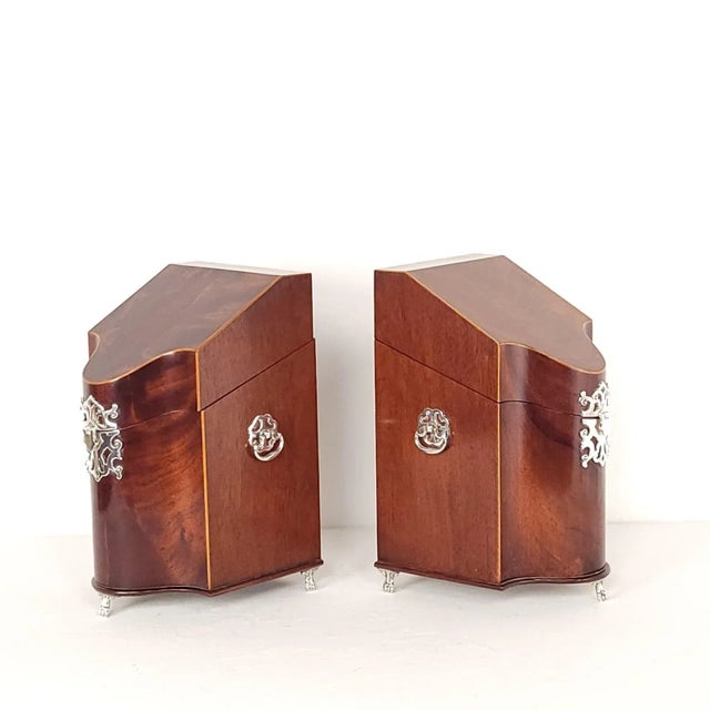 Late 20th Century Pair of Knife Boxes, in Mahogany With Silvered Mounts. Circa 1980 For Sale - Image 5 of 11