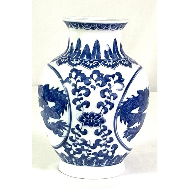 exceptional, large, heavy porcelain-four Dragon vase Made by the People’s Republic of China – mid 20th century