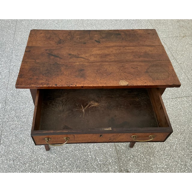 English Mid 19th Century English Oak Side Table With Drawer & Square Tapering Legs For Sale - Image 3 of 4