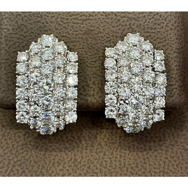 Transparent 1960s 12 Carat Diamond Cocktail Stud Earrings in 18 Karat White Gold For Sale - Image 8 of 18