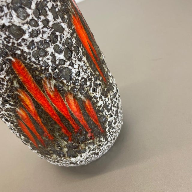 Zig Zag Lora Fat Lava Vase from Scheurich, Germany, 1970s For Sale - Image 16 of 18