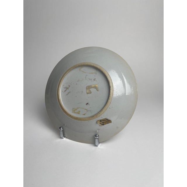 Pair of 18th Century Chinese Export Eagle Plates - Hemingway Family For Sale - Image 9 of 11