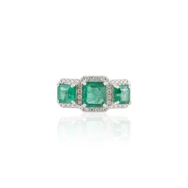 Art Deco Three Stone Emerald Halo Diamond 18k Gold Designer Vintage Ring Size 7 For Sale - Image 3 of 12