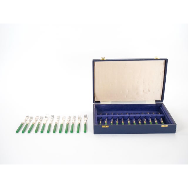 1910s English Sheffield Fish Cutlery Service Green Handles in Original Fitted Box For Sale - Image 5 of 11
