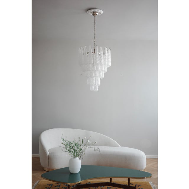 White Italian Murano Glass Chandelier with Drop-Shaped attributed to Murano, 1980s For Sale - Image 8 of 9
