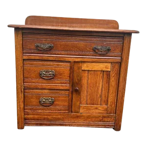 Early 20th Century Antique Tiger Oak Cabinet Wash Stand.