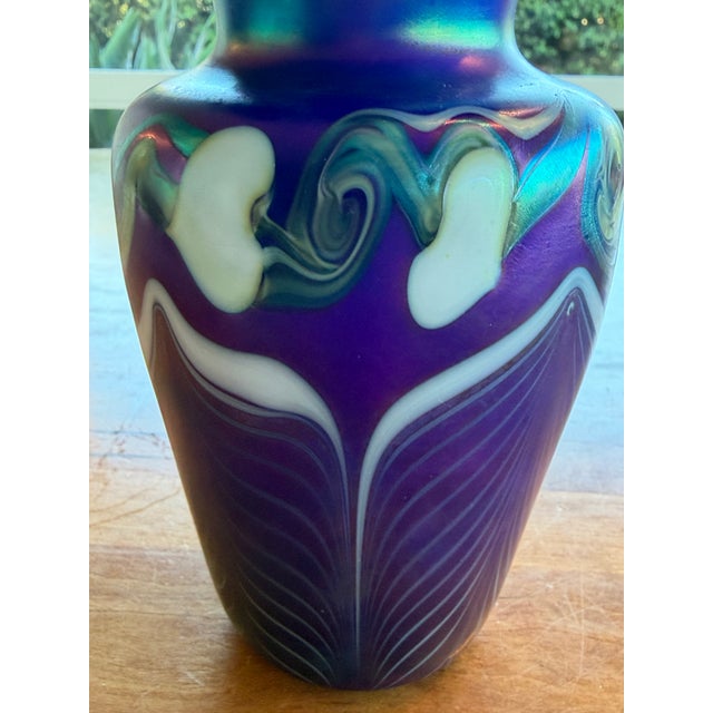 1983 Grant Randolph Feather and Heart Glass Vase For Sale - Image 9 of 12