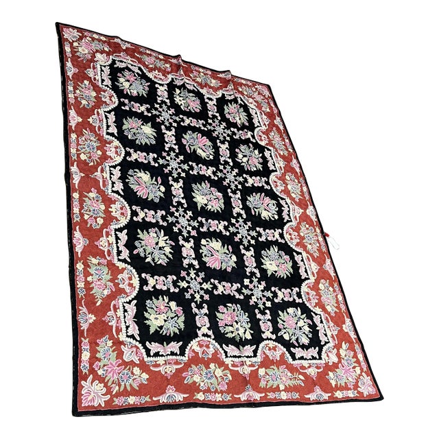 Handwoven Chainstitch Style Black/Rust Rug 7'1" X 10'9" For Sale