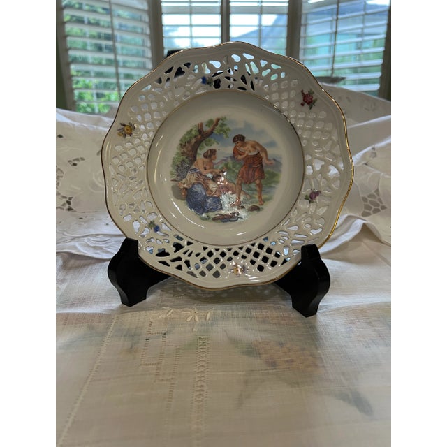Bavari Schumann Pierced Decorative Porcelain Plate White With Decorative Figures and Flowers. Vintage.