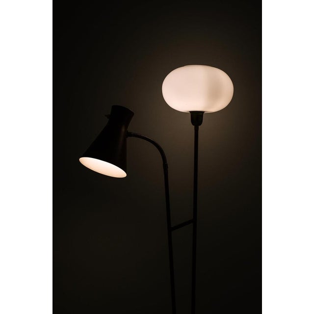 1950s Floor Lamp with Red Lacquered Metal Frame, 1950s For Sale - Image 5 of 8