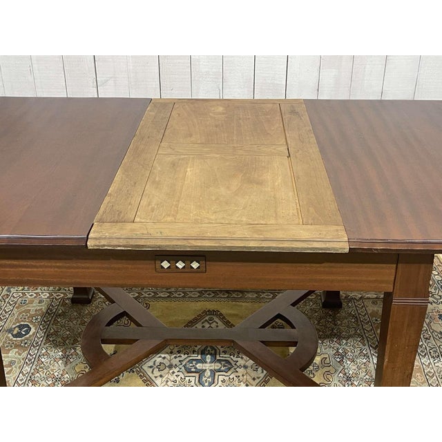 Art Nouveau Mahogany Dining Table in the style of Gustave Serrurier Bovy For Sale - Image 10 of 18