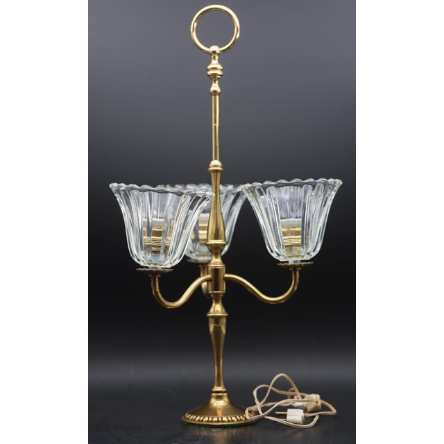 Stunning Murano glass table lamp attributed to the Barovier and Toso glassworks. Art Deco style. Period circa 1940. The...