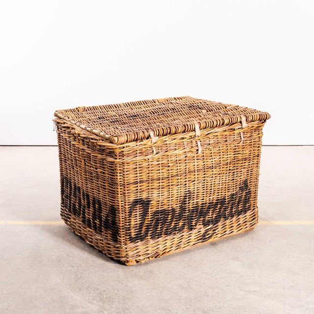 English Wicker Basket, 1920s For Sale - Image 6 of 9