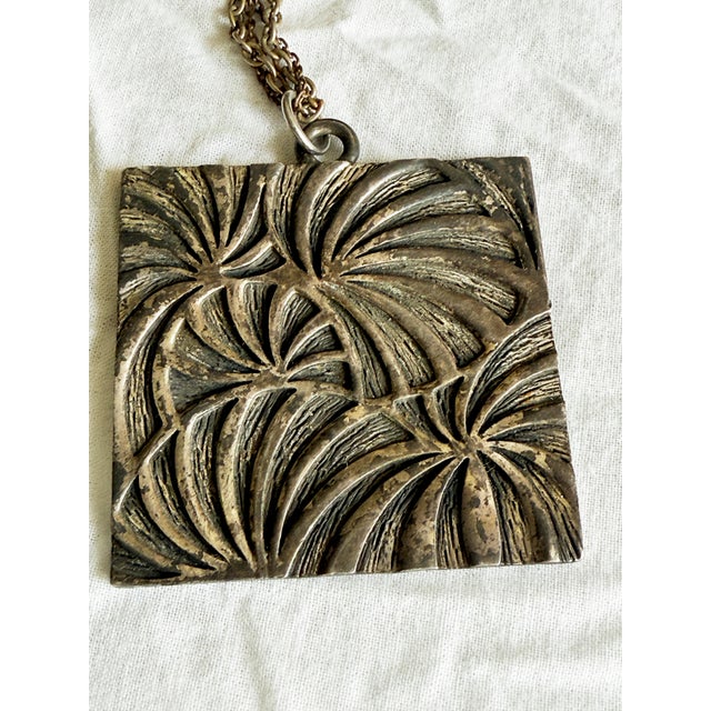 Mid-Century Modern Vintage Coro Philodendron Relief Pendant Necklace For Sale - Image 3 of 12