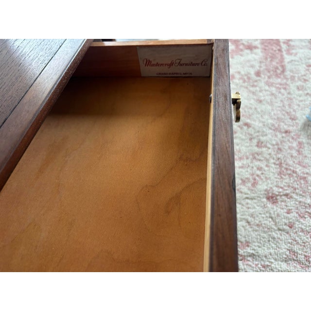 Mid-Century Modern Mastercraft Furniture Co. — Two-Tier Walnut & Brass Campaign Side Table, C. 1950s–60s For Sale - Image 3 of 5