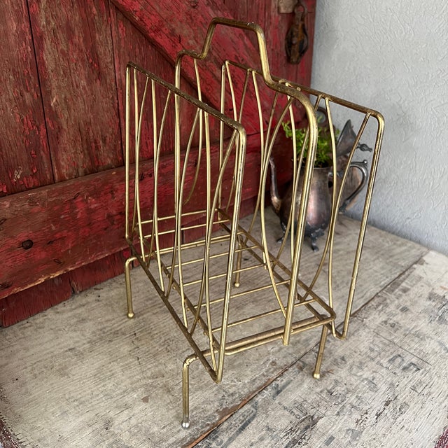 Metal Vintage Brass Magazine Rack With Mid-Century Modern Design Wire Frame For Sale - Image 7 of 13